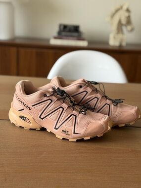 SALOMON SPEEDCROSS 3 SATIN SNEAKERS IN ROSE/PEACH - LIKE NEW SIZE W8